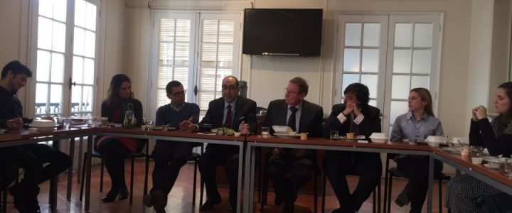 Fernán Altuve-Febres visitó la FJG para reflexionar sobre el estado de la política en el Perú