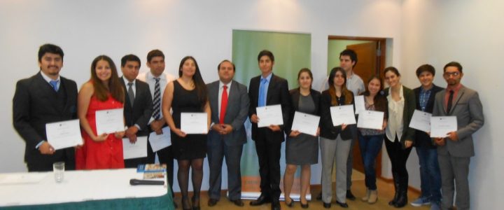 Desde Regiones, graduaciones del bachillerato en servicio público online