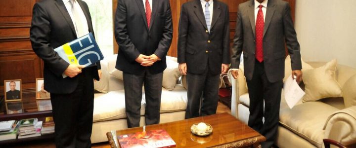 Director de la Fundación y presidente de la UDI se reunieron con el embajador de la India en Chile por caso Jaime Guzmán