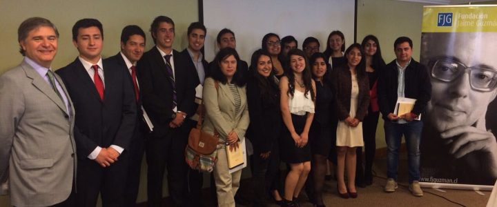 Graduación Bachillerato en Servicio Público Valparaíso