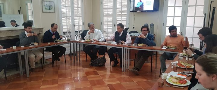 Eduardo Engel visitó FJG para conversar sobre probidad