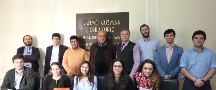 Óscar Guillermo Garretón visitó la FJG para conversar sobre la izquierda chilena