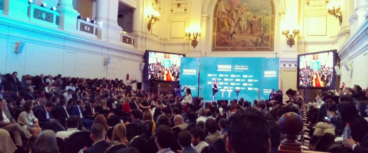 Con participación de FJG se desarrolló el “Foro por la Democracia”