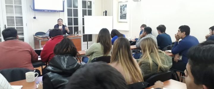 Con charla de profesor Patricio Gajardo inicia la versión 2019 del Taller de Conducción Política Con charla de profesor Patricio Gajardo inicia la versión 2019 del Taller de Conducción Política
