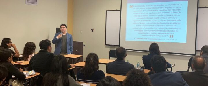 Benjamín Cofré fue el encargado de realizar una presentación sobre el “estallido social chileno” en universidad de Perú