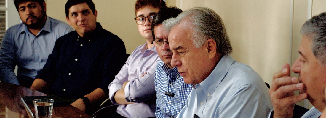 Emilio Santelices El sistema de salud en Chile y la crisis de las